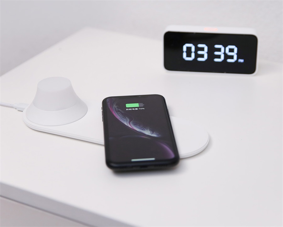 Yeelight Wireless Charging Night Lamp